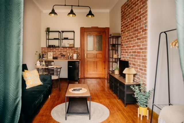 Rynek Staromiejski 24/2 Apartament *